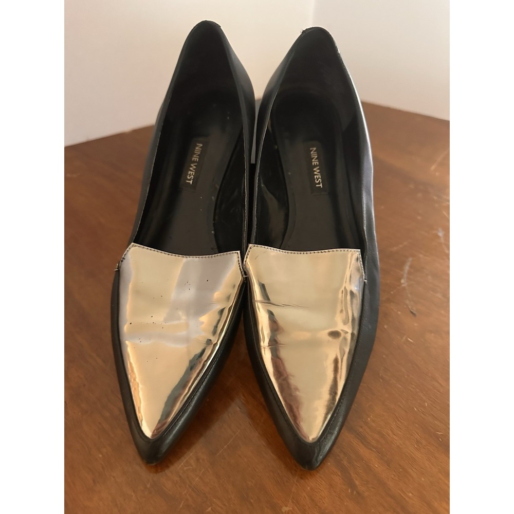 Nine West Pointed Black Metallic Silver Flat Shoes Size 8.5 Dressy Professional